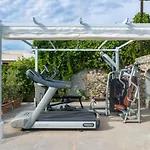 فيلة Aurora Pool & Fitness