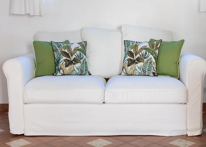 Aurora Pool & Fitness Villa *