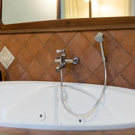 Aurora Pool & Fitness *