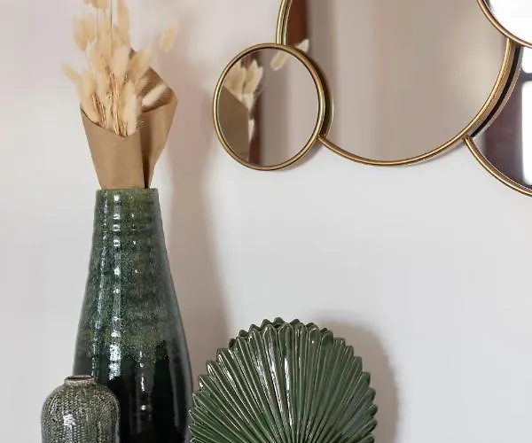 Aurora Pool&fitness Villa *